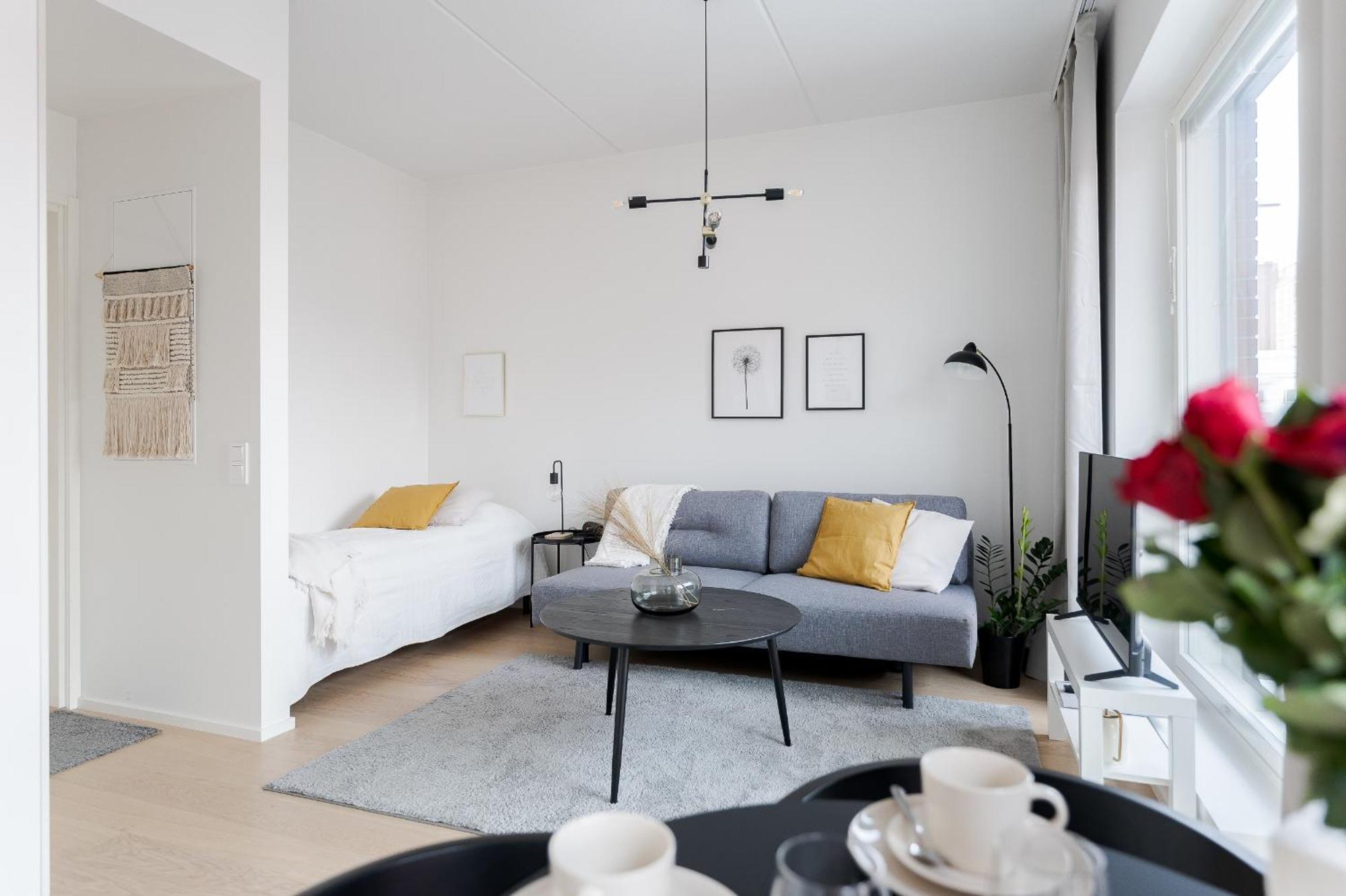 Great Location, Quiet And New With Balcony&Cafe Apartment Tampere Ngoại thất bức ảnh