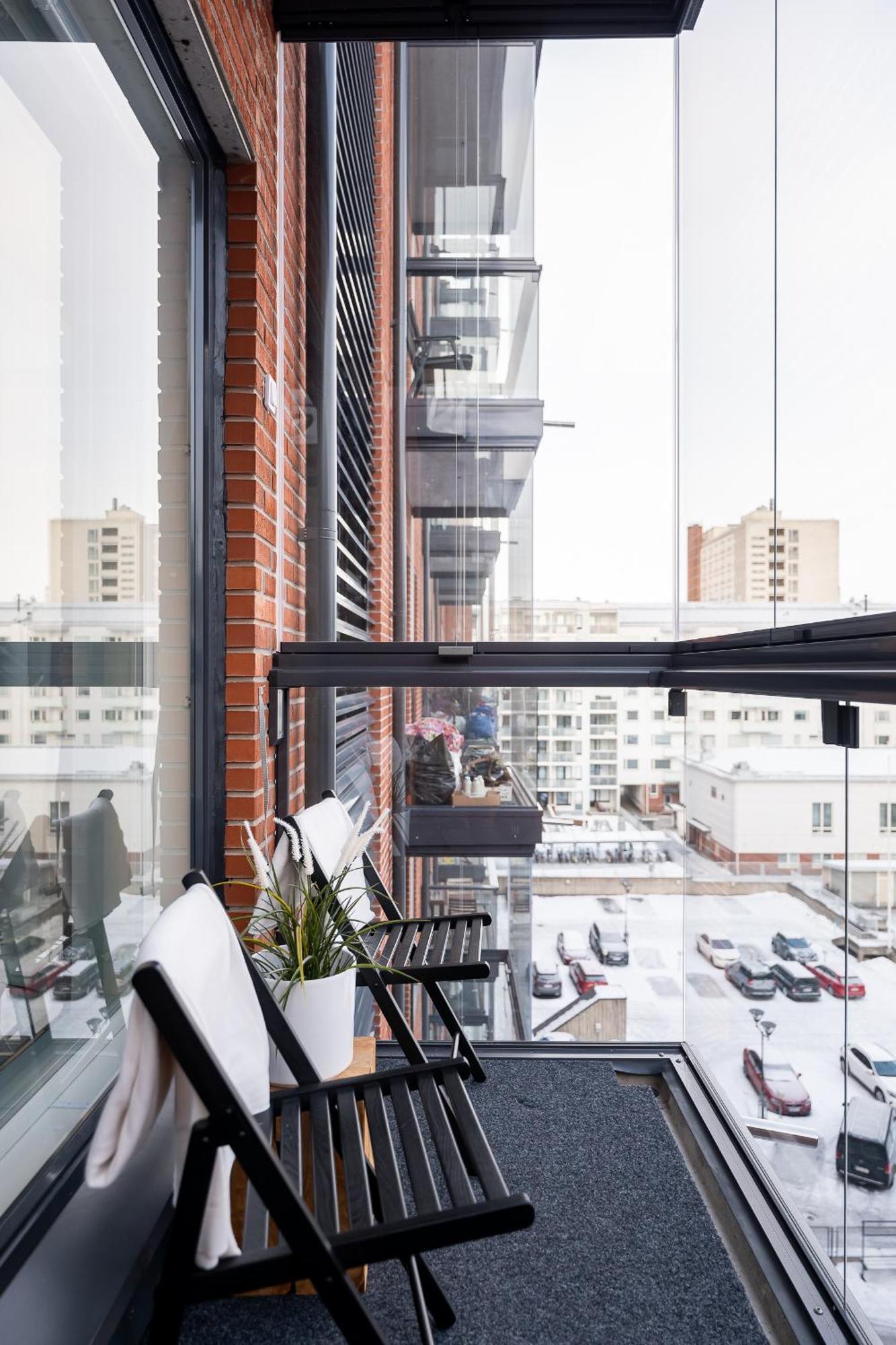 Great Location, Quiet And New With Balcony&Cafe Apartment Tampere Ngoại thất bức ảnh